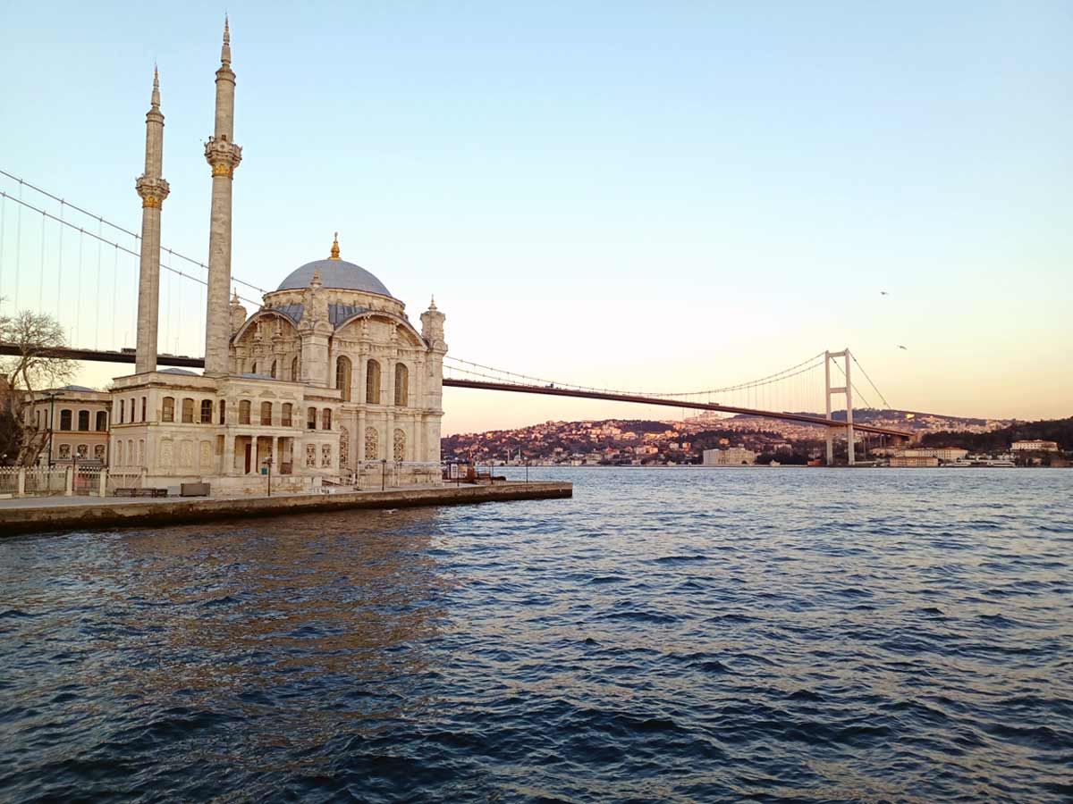 istanbul bosporus view