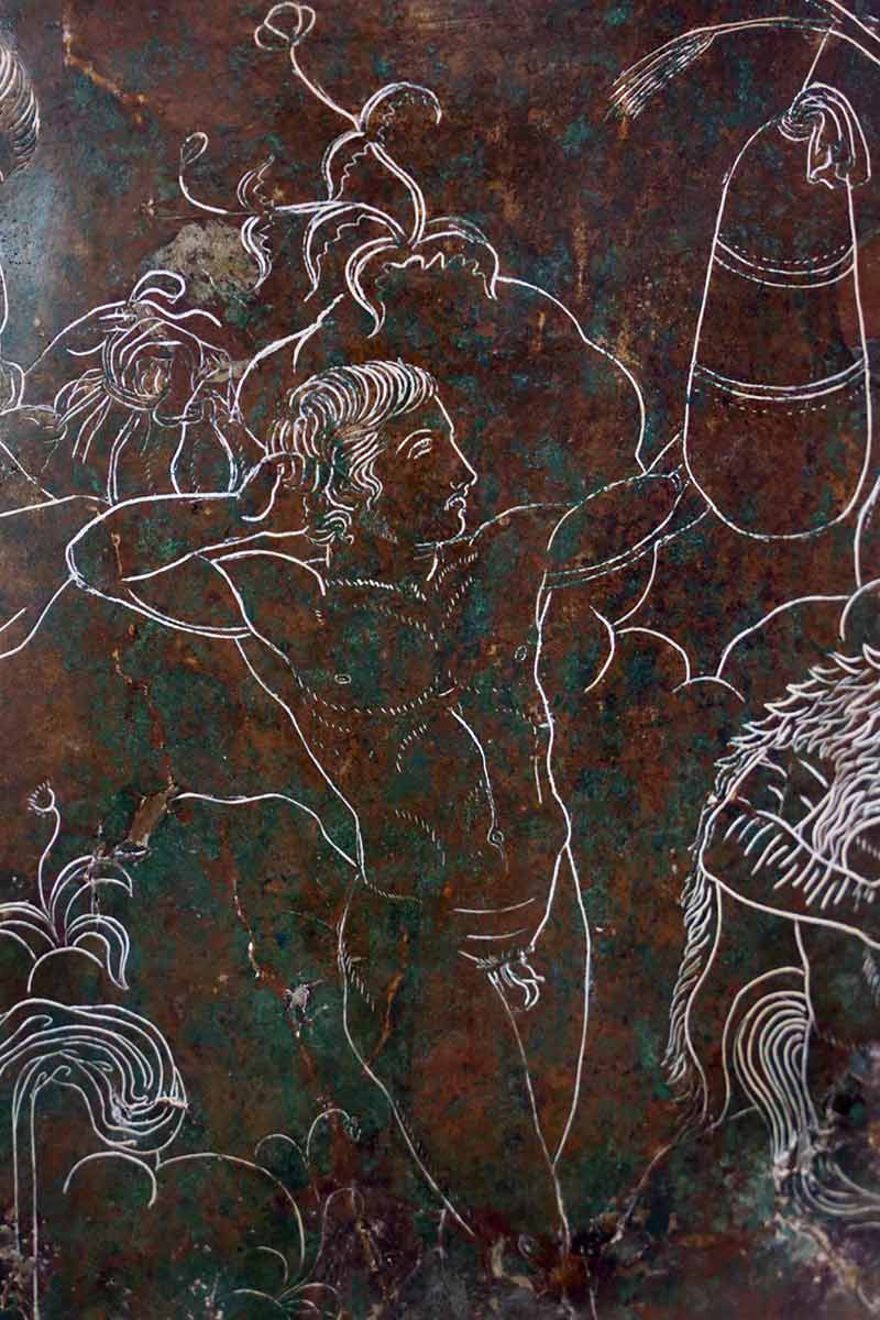 Bronze Pollux training boxing