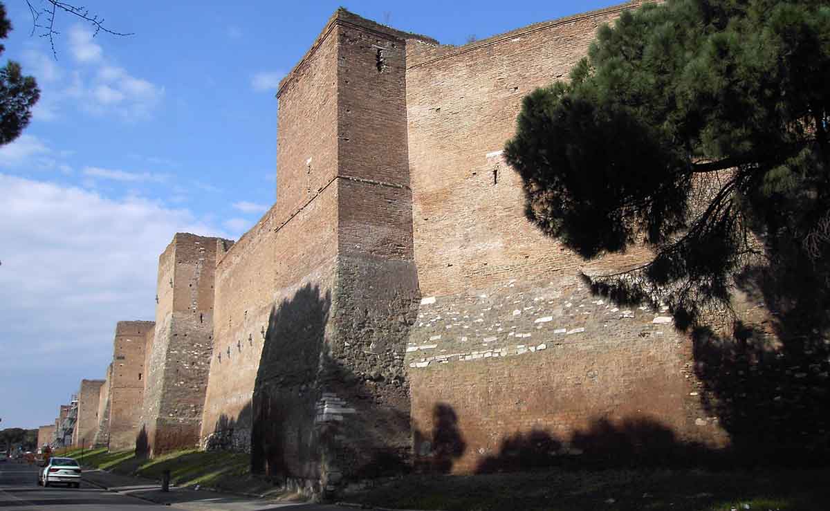 aurelian walls rome diocletian