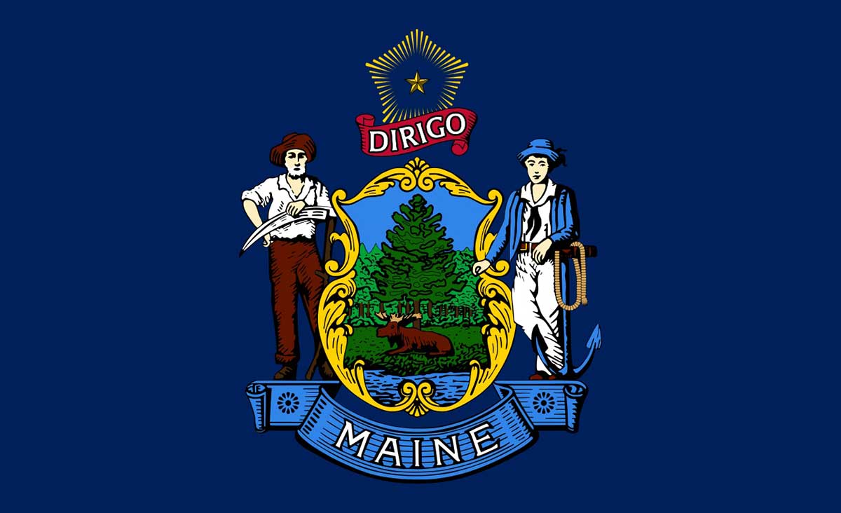 current maine state flag