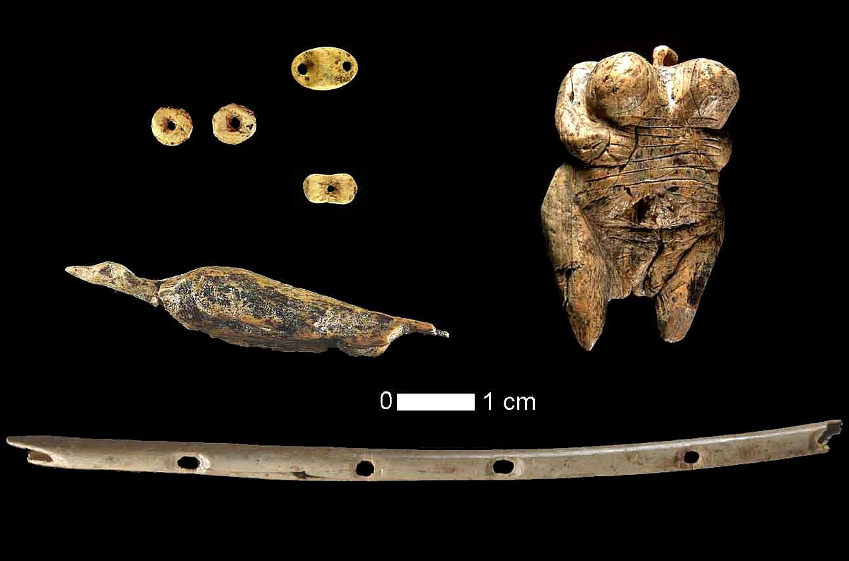 hohle fels archeological finds