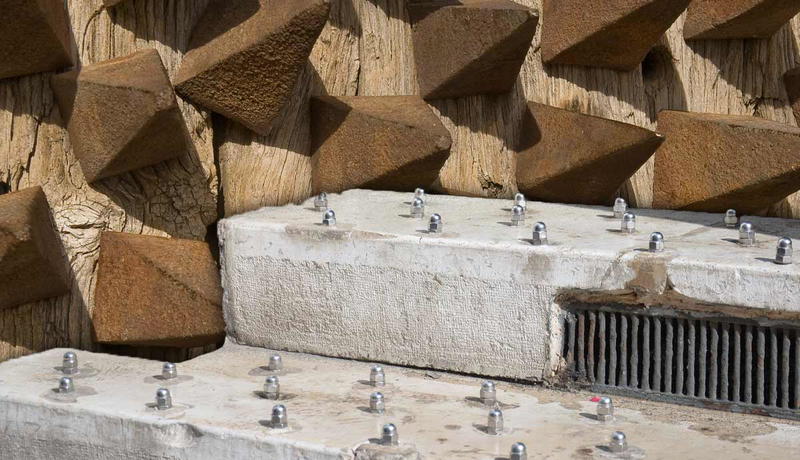 hostile architecture feature