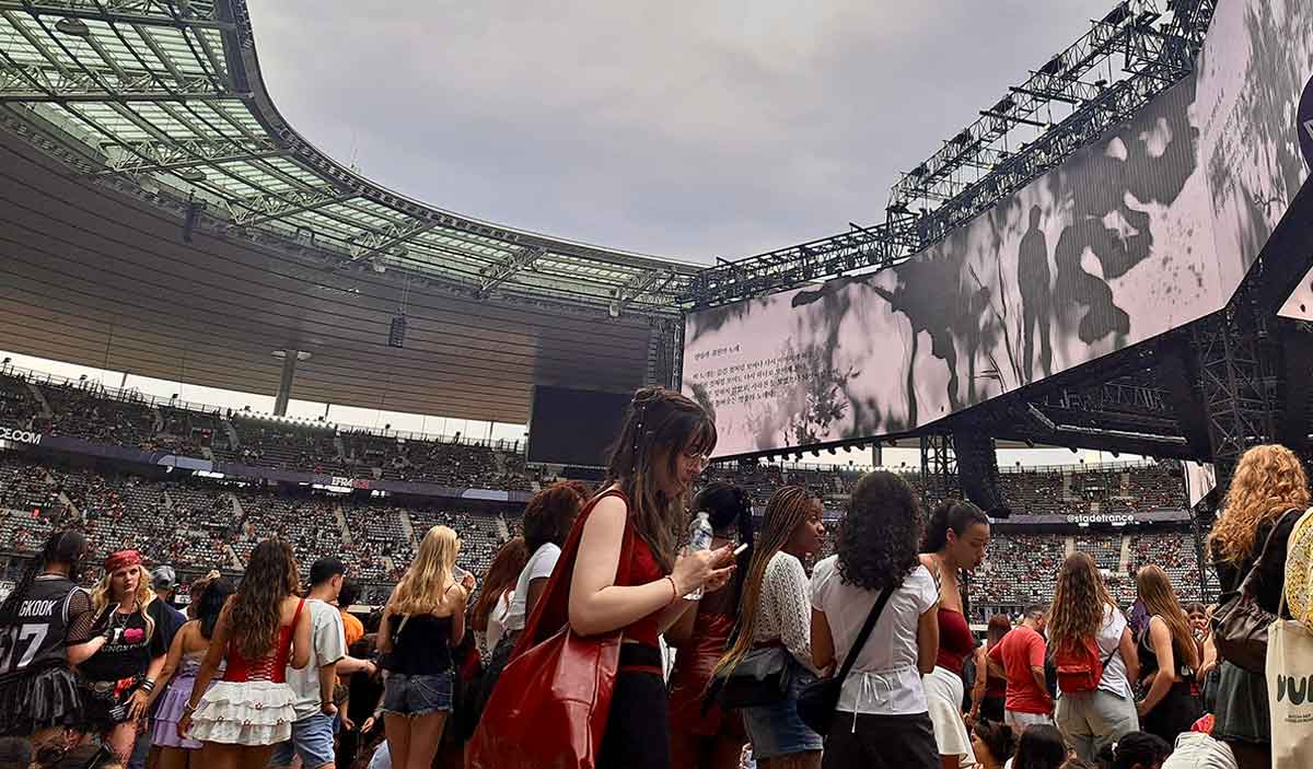 kpop concert astein