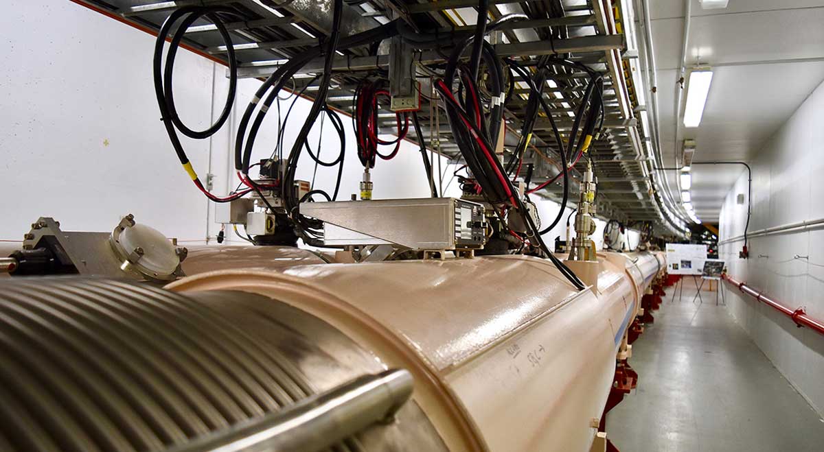 relativistic heavy ion collider photo