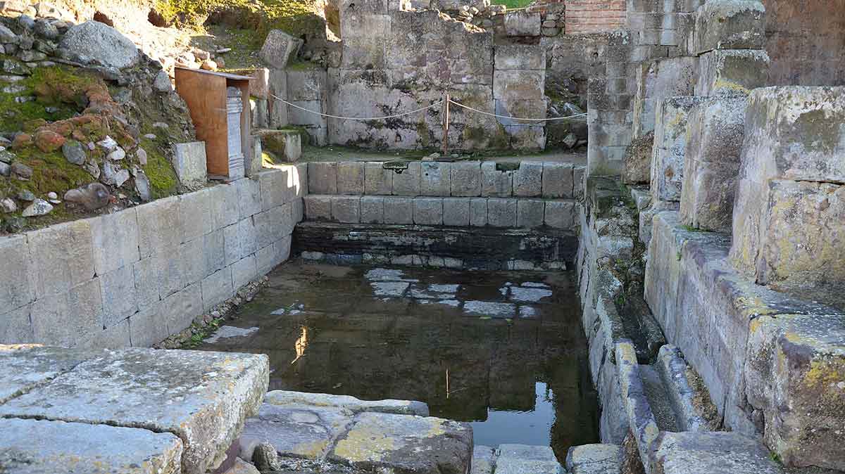 roman bath complex pope callixtus