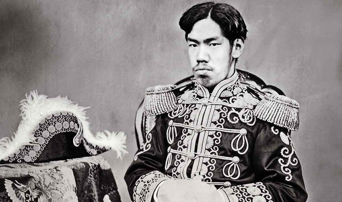 emperor mutsuhito japan