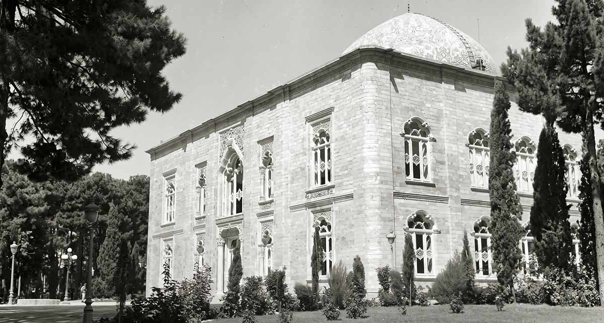 marble palace image 1